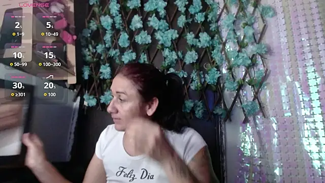 darling hott online show from 11.18.25