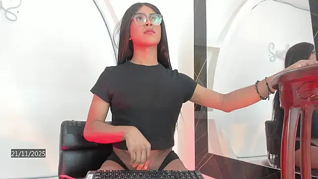 Vicky Hottman online show from 11.22.25