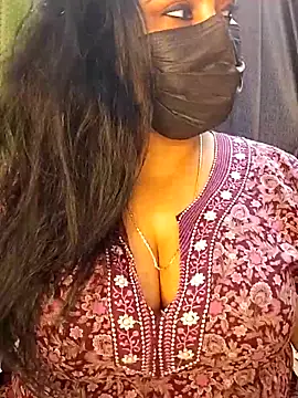 Snapshot of honey-flower chatting on 02.18.26 honey-flower online show from 02.18.26