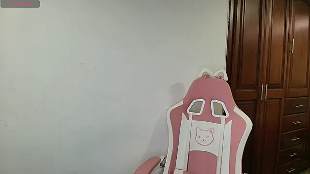 Aleecandrews online show from 10.15.25