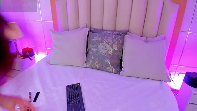 Snapshot of MaddieParker chatting on 02.20.26 MaddieParker online show from 02.20.26