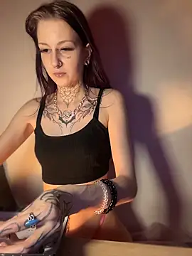 Seductively4 20 online show from 04.10.26