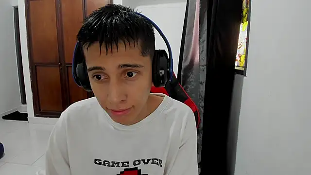 gomitaboy 1 online show from 10.19.25