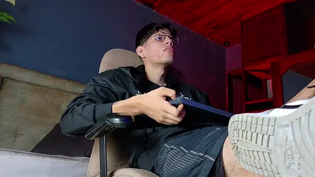 david huge online show from 01.10.26