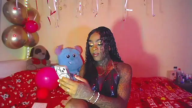 Snapshot of pink_7777 chatting on 11.14.25 pink 7777 online show from 11.14.25