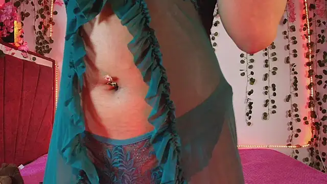 collins Daph online show from 10.23.25