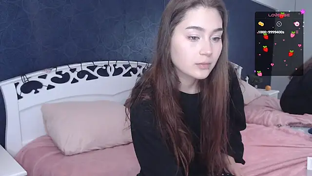 Lili Luuu online show from 10.01.25