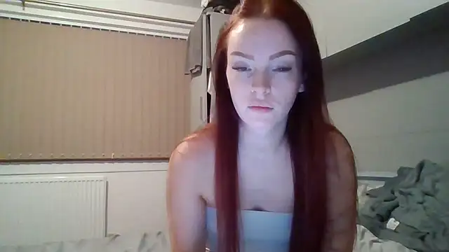 Snapshot of Filthy-British-Skylar chatting on 09.27.25 Filthy-British-Skylar online show from 09.27.25