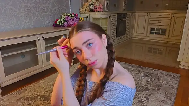 EadlinGillim online show from 09.13.25