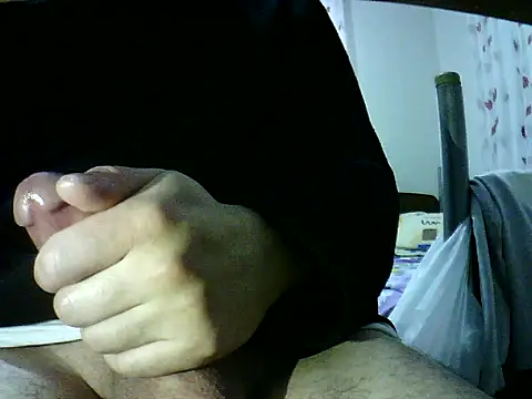 Snapshot of photo3995 chatting on 10.27.25 photo3995 online show from 10.27.25