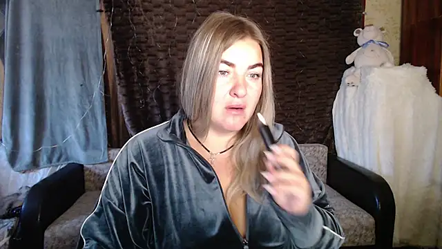 NikaSkylink online show from 10.14.25