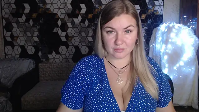 NikaSkylink online show from 11.28.25