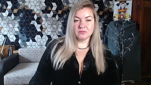 NikaSkylink online show from 04.10.26