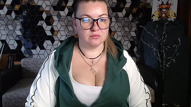 NikaSkylink online show from 04.14.26