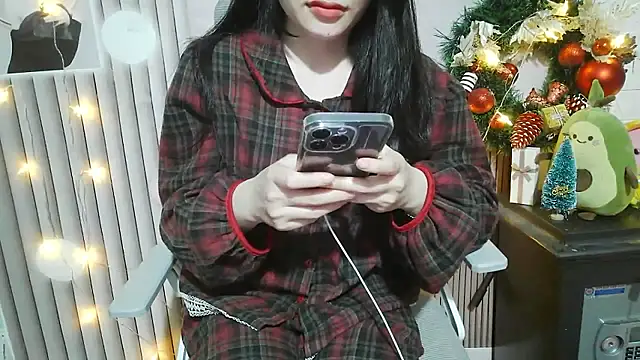 Emachiii online show from 12.16.25