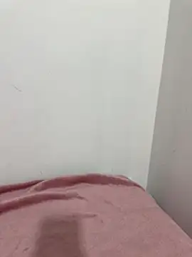 YourSlutBoySl online show from 12.17.25