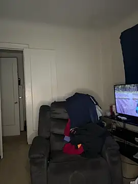 Snapshot of KingKevo27 chatting on 12.17.25 KingKevo27 online show from 12.17.25