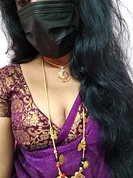 Snapshot of sana-99 chatting on 11.18.25 sana-99 online show from 11.18.25