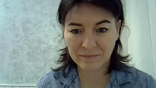 Krystal 82 online show from 11.16.25