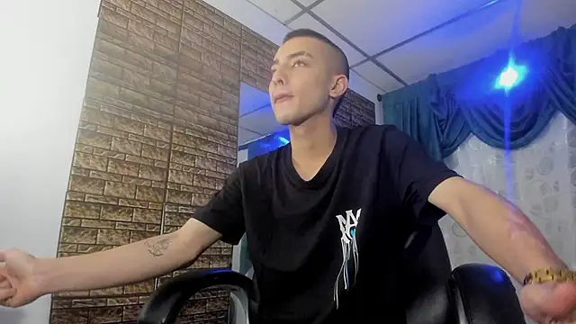 Dereck Boy8 online show from 09.12.25