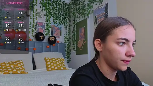 Ashley Pierce online show from 11.04.25