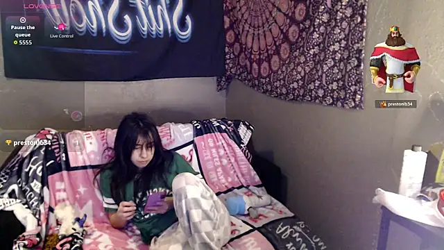 London Ray online show from 04.11.26