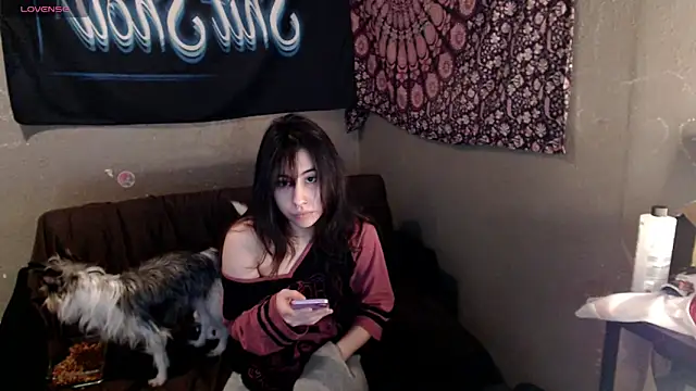 London Ray online show from 04.16.26