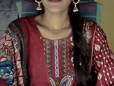 zara Khan0 online show from 10.06.25