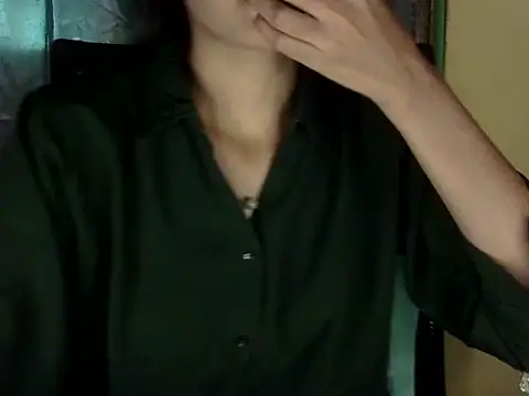 zara Khan0 online show from 11.18.25