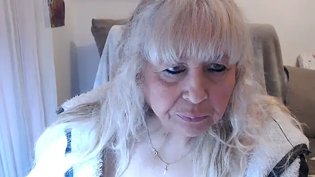 SusiLifeXXX online show from 11.07.25