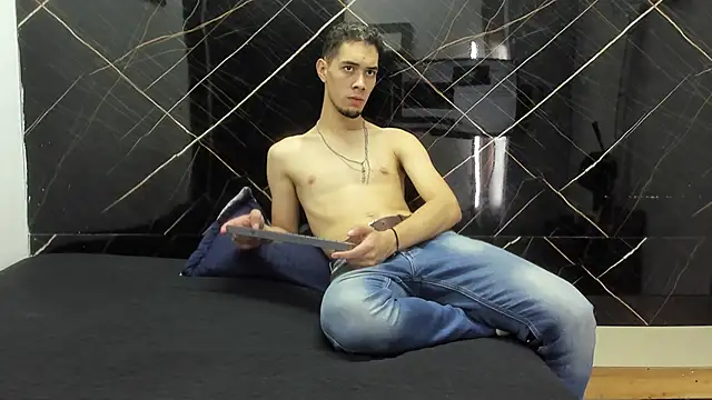  Axel 09 online show from 04.09.26