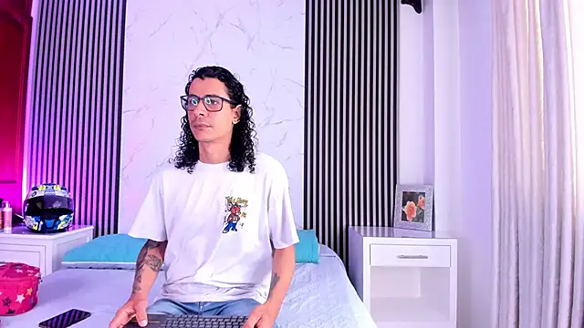 JackAndRosse  online show from 10.19.25