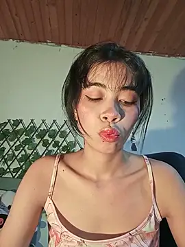 Snapshot of dolliette24 chatting on 06.16.26 dolliette24 online show from 06.16.26