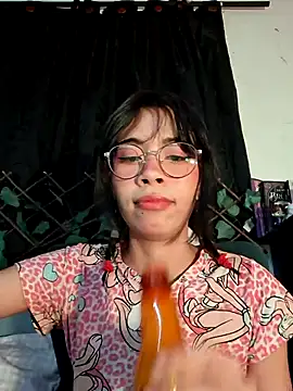 Snapshot of dolliette24 chatting on 08.01.26 dolliette24 online show from 08.01.26