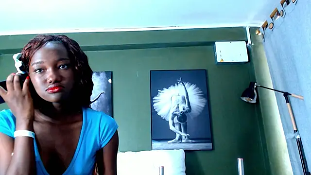 Snapshot of Evaa_18 chatting on 09.24.25 Evaa 18 online show from 09.24.25