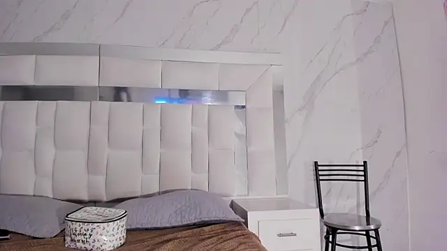 Snapshot of Maia_Park chatting on 01.19.26 Maia Park online show from 01.19.26