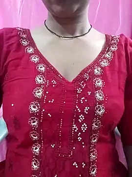 Snapshot of Reeta-rani chatting on 12.16.25 Reeta-rani online show from 12.16.25