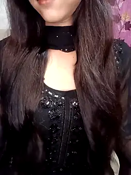 Snapshot of Queen_Pooja7 chatting on 09.08.25 Queen Pooja7 online show from 09.08.25