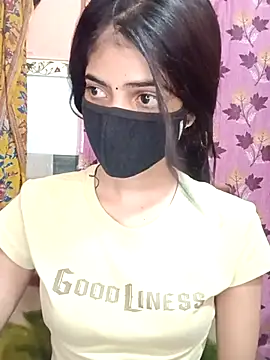 Snapshot of Queen_Pooja7 chatting on 10.04.25 Queen Pooja7 online show from 10.04.25