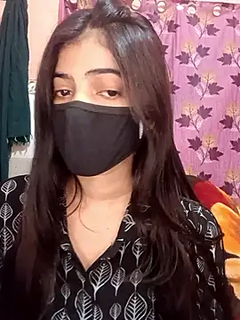 Snapshot of Queen_Pooja7 chatting on 10.17.25 Queen Pooja7 online show from 10.17.25
