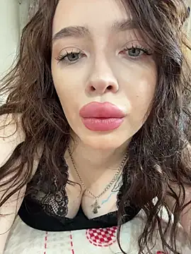 Hannah xBaby online show from 12.18.25