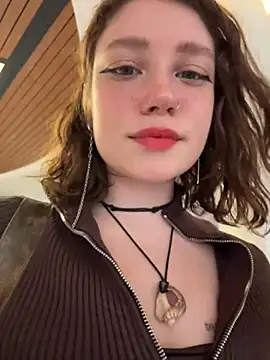 lucy-joy online show from 12.02.25