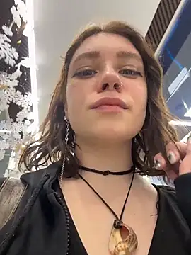 lucy-joy online show from 12.20.25