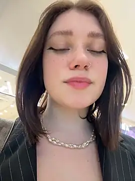 lucy-joy online show from 12.23.25