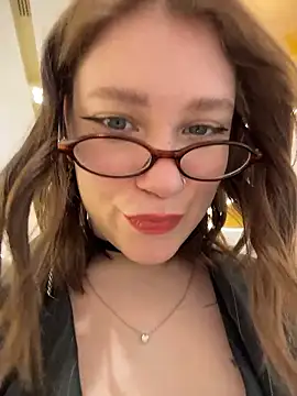 lucy-joy online show from 01.15.26