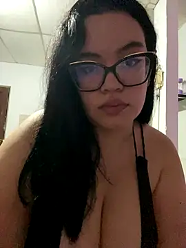 Emily Taylor2 online show from 09.24.25