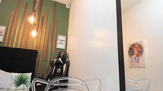 Laura Sex19 online show from 11.20.25