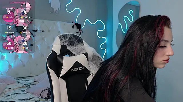 Megan  cole1 online show from 10.29.25