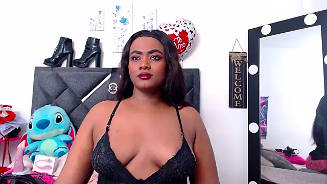 NatashaBella online show from 10.18.25