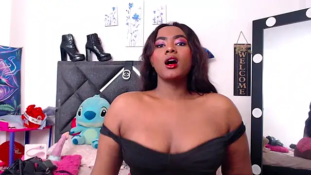 NatashaBella online show from 11.15.25